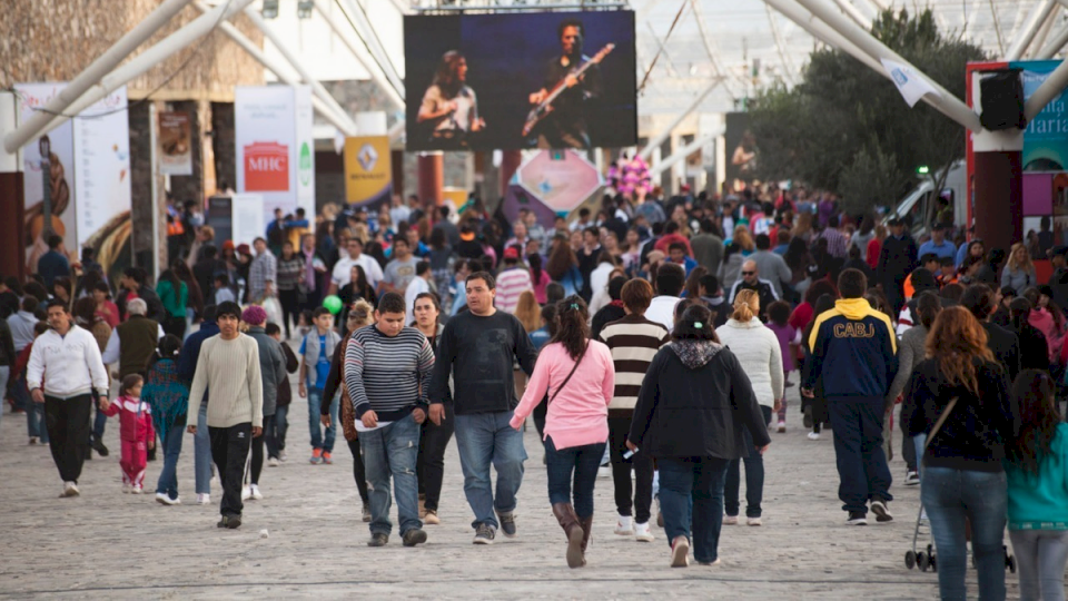 «catamarca-con-vos»-dira-presente-en-el-poncho-con-una-variada-propuesta