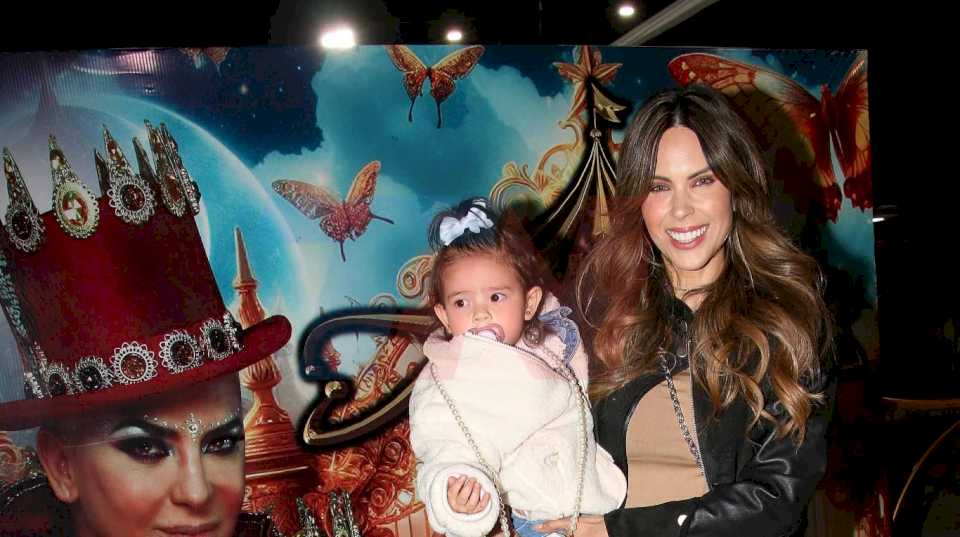 barby-franco-y-sarah-burlando-fueron-al-circo-del-anima-y-un-detalle-de-la-nena-llamo-la-atencion