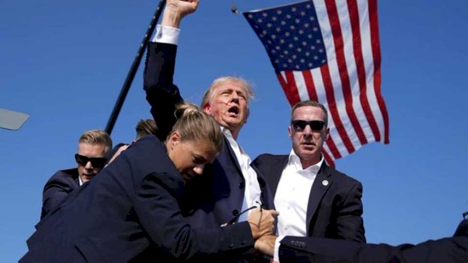 el-tiroteo-en-el-mitin-de-trump-deja-dos-muertos,-incluido-el-presunto-autor-de-los-disparos