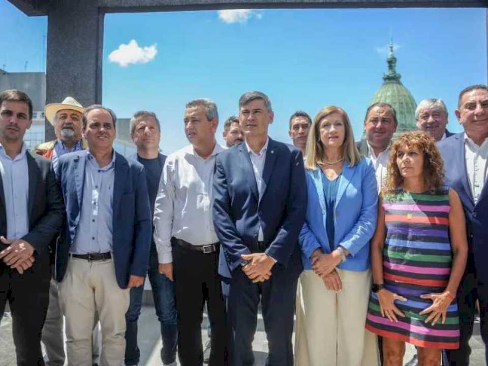 subsidios-al-transporte:-intendentes-del-interior-preparan-un-nuevo-desembarco-en-el-congreso