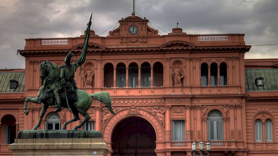 la-casa-rosada-cuestiono-a-la-vicepresidenta-victoria-villarruel-por-su-tuit-sobre-francia