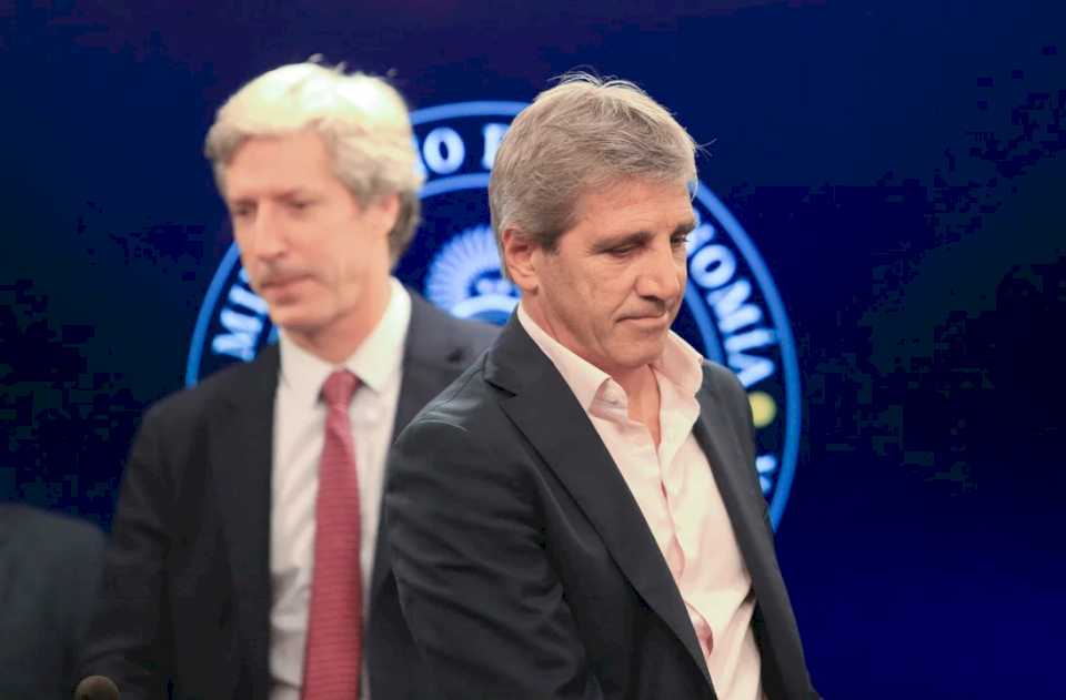 luis-caputo-hablo-de-los-lingotes-de-oro-del-banco-central-que-fueron-depositados-en-el-exterior