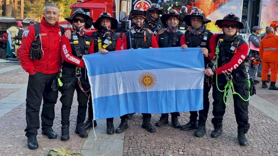 bomberos-de-cordoba-tuvieron-una-destacada-participacion-en-brasil