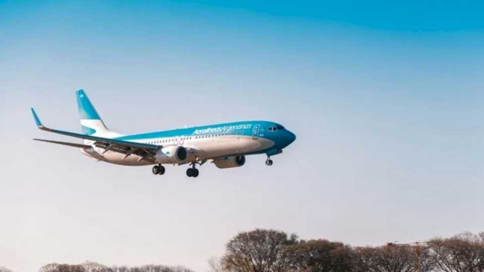 caida-del-turismo-aereo:-640.000-pasajeros-menos-que-en-el-primer-semestre-del-2023