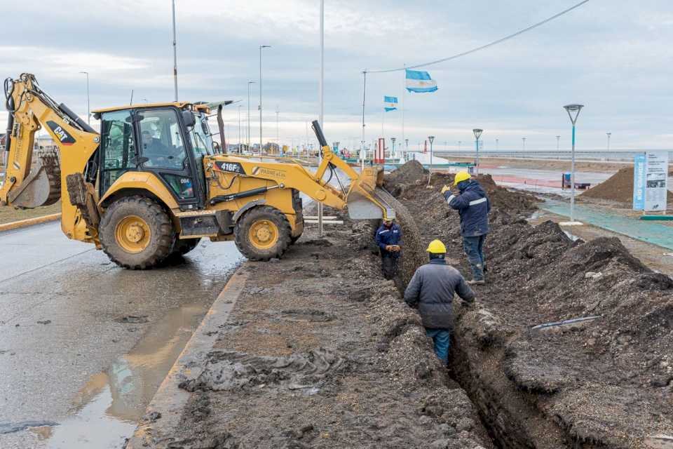 siguen-los-trabajos-para-desviar-el-gasoducto-en-la-carpa-de-la-dignidad