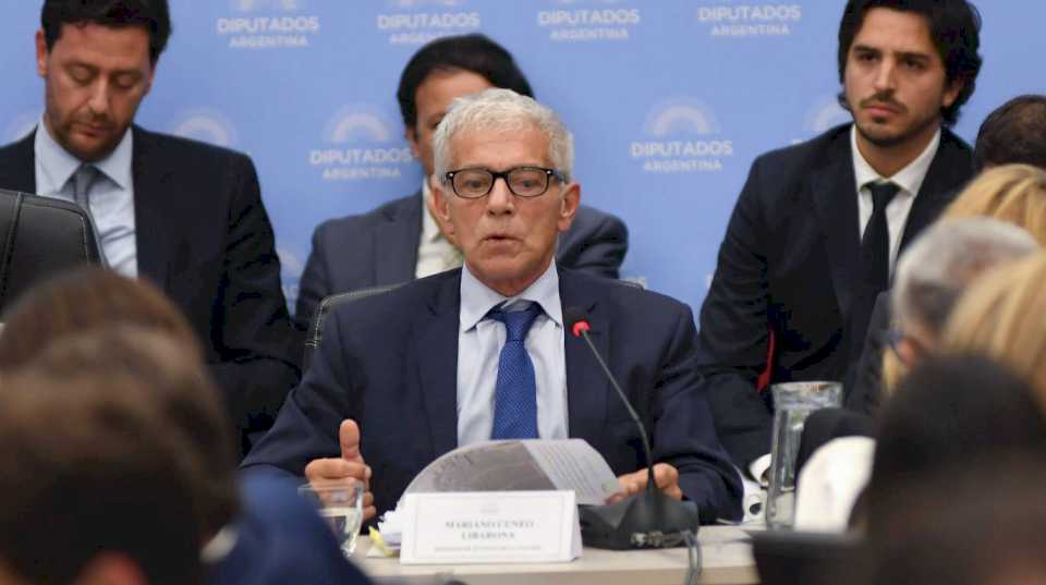 El Gobierno cambió el reglamento para que los jueces con 75 años puedan extender su mandato