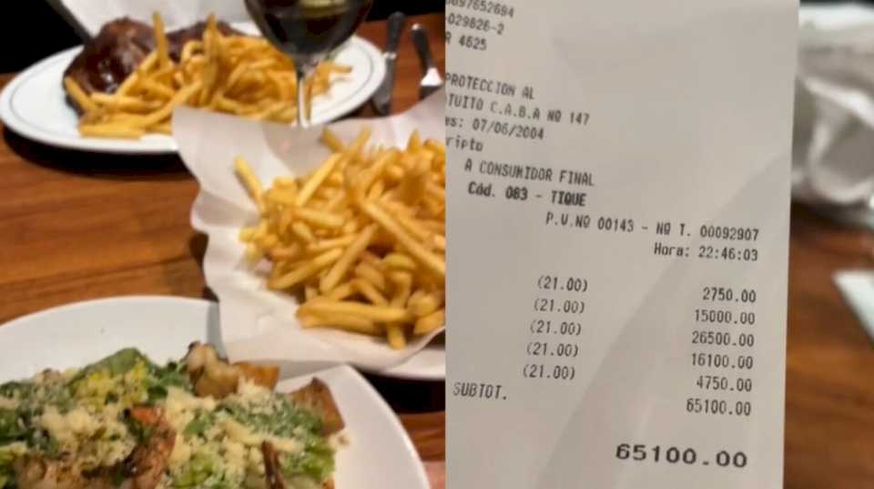 fueron-a-un-reconocido-restaurante-en-palermo,-pidieron-de-todo-y-mostraron-el-ticket-final