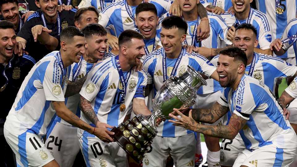 Hackearon la cuenta de Instagram de un jugador de la Selección argentina: qué subieron