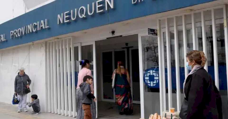 paro-en-hospitales-de-neuquen-este-miercoles:-critican-que-los-sueldos-son-menores-a-$900-mil