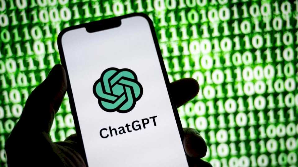 chatgpt-lanza-el-esperado-y-polemico-modo-de-voz:-¿que-cambia-en-el-chatbot?