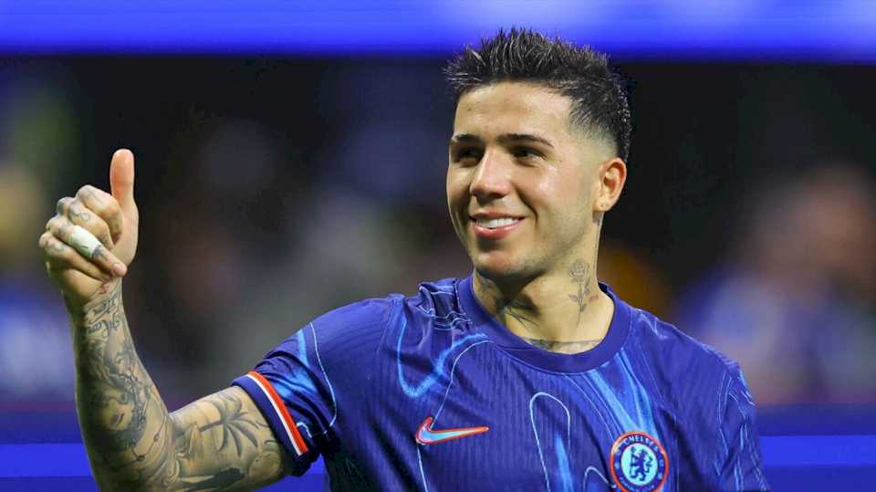 enzo-fernandez-volvio-a-jugar-en-el-chelsea-y-termino-como-capitan-en-un-amistoso-de-pretemporada