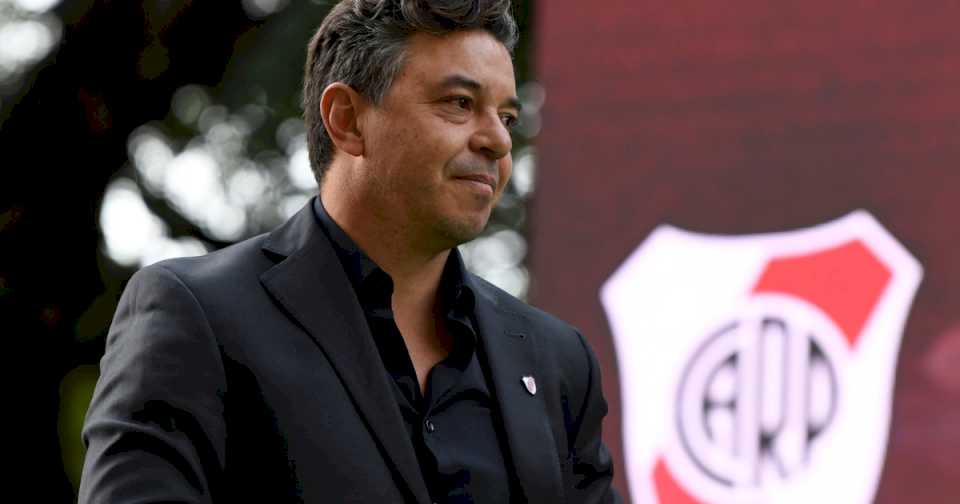 gallardo-todavia-no-asumio,-pero-ya-trabaja-como-dt-de-river-y-piensa-en-los-nombres-para-reforzar-el-plantel-para-la-libertadores