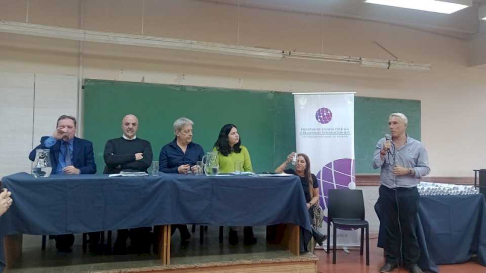 finalizo-un-curso-de-formacion-sindical-de-la-uom-en-la-facultad-de-ciencias-politicas