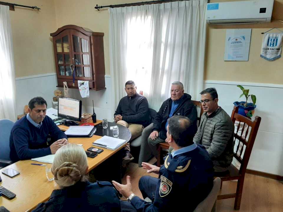 valle-hermoso:-spadoni-recibio-a-nuevas-autoridades-policiales