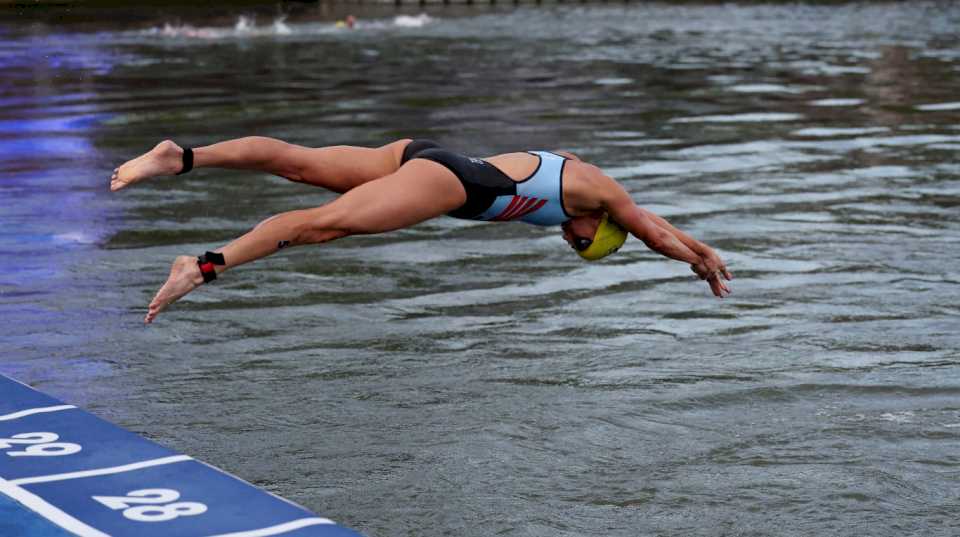 París 2024: la drástica decisión de Bélgica por una atleta que debió ser internada tras nadar en el río Sena