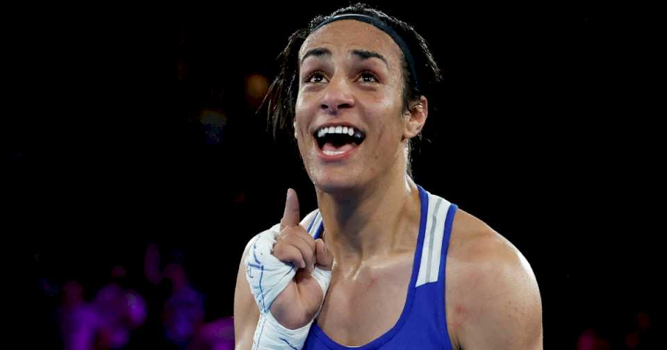 imane-khelif-sigue-su-marcha-arrolladora-en-el-boxeo-de-los-juegos-olimpicos:-aplasto-a-su-rival,-festejo-con-colibri-y-peleara-por-la-medalla-de-oro