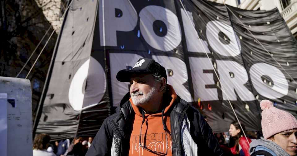 Negocios turbios y el uso de los pobres como escudo humano