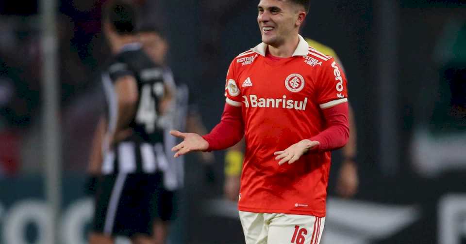 Fabricio Bustos se plantó en Brasil y viene a River para que lo dirija Gallardo: podría llegar para el duelo ante Talleres por la Libertadores