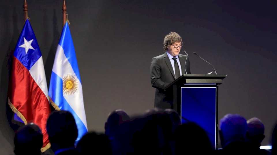 milei-se-diferencio-del-kirchnerismo-por-la-energia:-“nunca-mas-habra-faltante-de-gas-en-la-argentina”