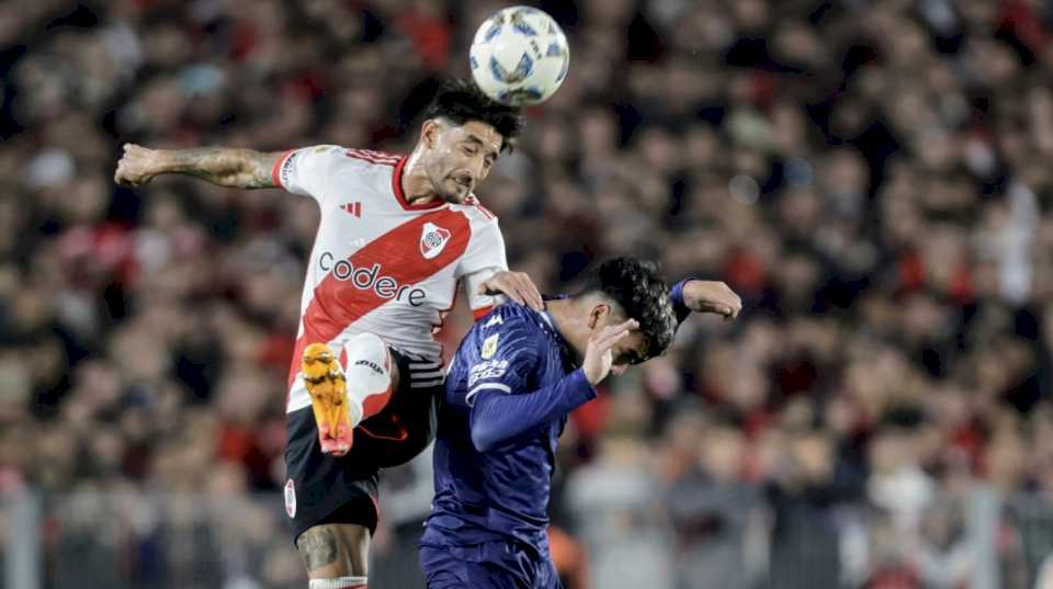 En la vuelta de Marcelo Gallardo, River no pudo con el líder Huracán y empató 1-1 por la Liga Profesional