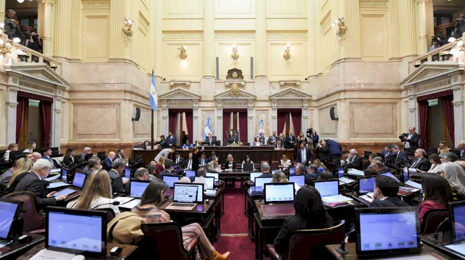 En medio de fuertes tensiones, el Senado se prepara para debatir la movilidad jubilatoria