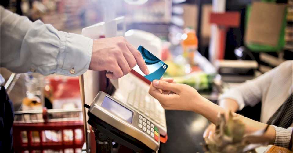 Cadenas de supermercados y mayoristas lanzan 3 cuotas sin interés para apuntalar el consumo