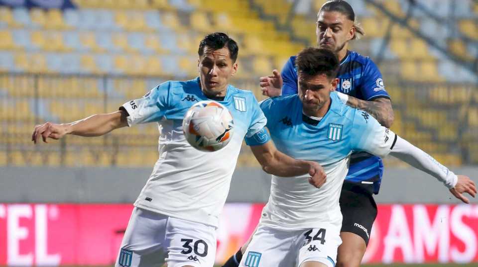 Racing le gana 1-0 a Huachipato por la ida de los octavos de final de la Copa Sudamericana