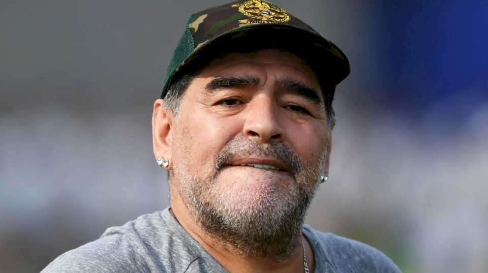 La durísima crítica de un campeón del mundo a Manuel Adorni por haber ignorado a Maradona