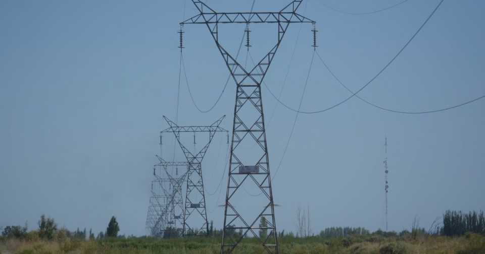 El Gobierno diseña el «Plan Verano» para evitar los cortes de luz programados