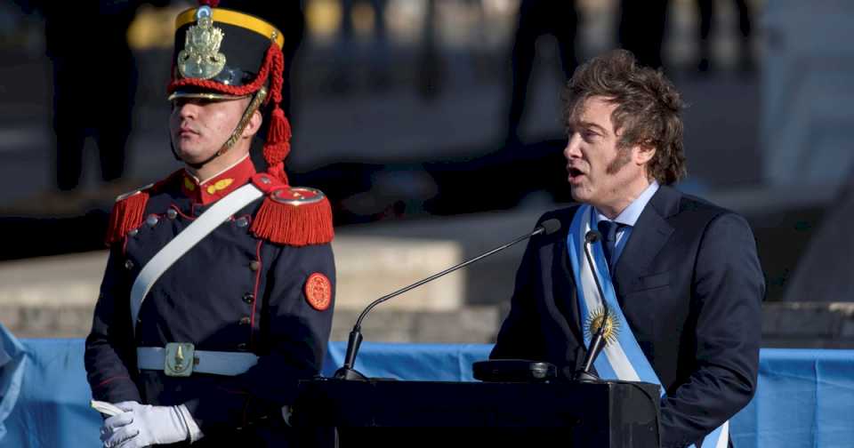 Javier Milei y sus medidas, EN VIVO: el Presidente habla en la tradicional cena de camaradería de las Fuerzas Armadas