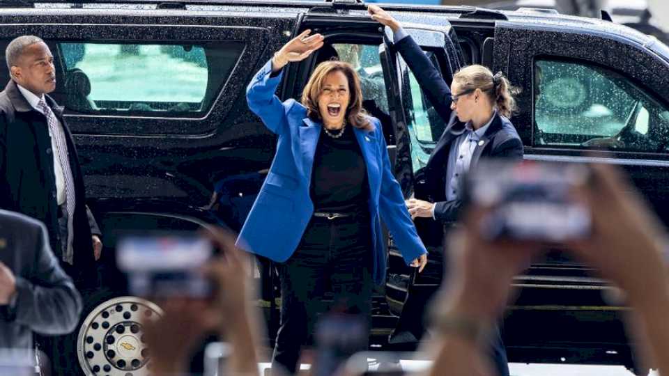 kamala-harris-toma-el-testigo-de-biden-en-la-emotiva-convencion-democrata