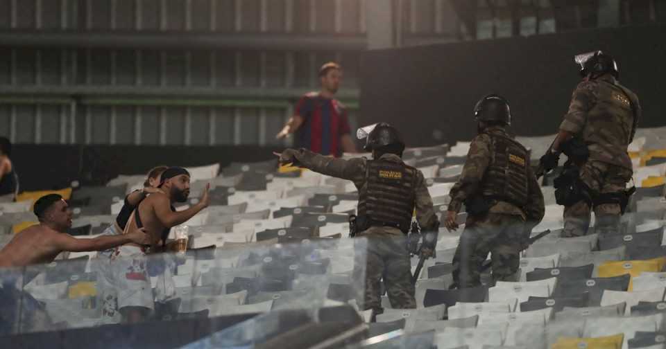 Otra brutal represión de la Policía de Brasil contra hinchas argentinos: palazos y gases lacrimógenos para San Lorenzo en Belo Horizonte