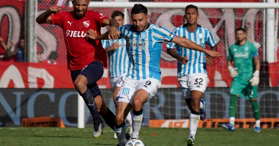 el-clasico-de-avellaneda-de-los-opuestos:-el-racing-arrollador-rinde-examen-contra-un-independiente-que-crece-en-solidez