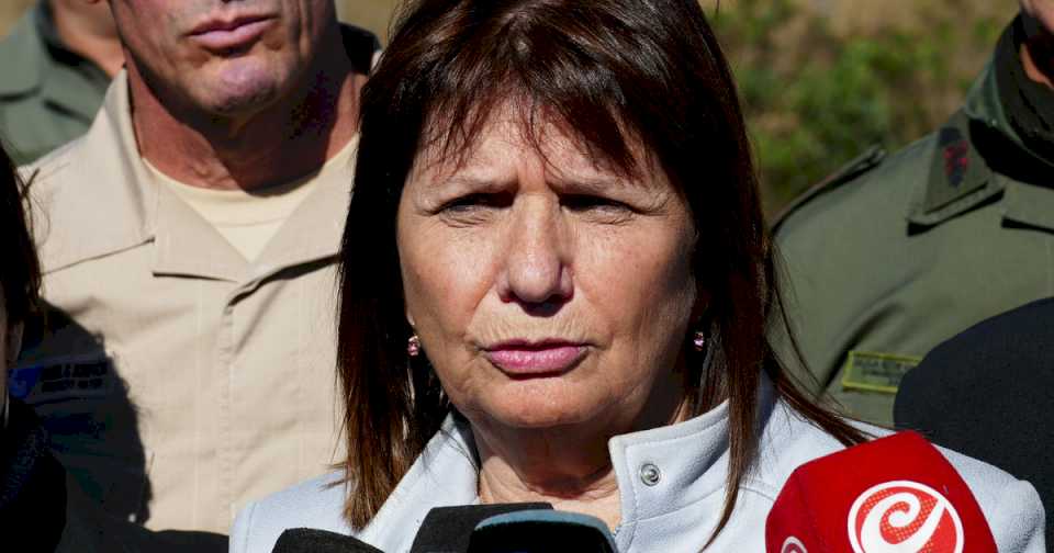 Patricia Bullrich: «Aerolíneas sabe que si no se ordena, se privatiza en cualquier momento»