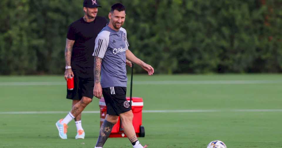 Messi se entrenó con sus compañeros de Inter Miami, pero todavía no está para jugar: ¿cuando vuelve el capitán de la Selección Argentina?