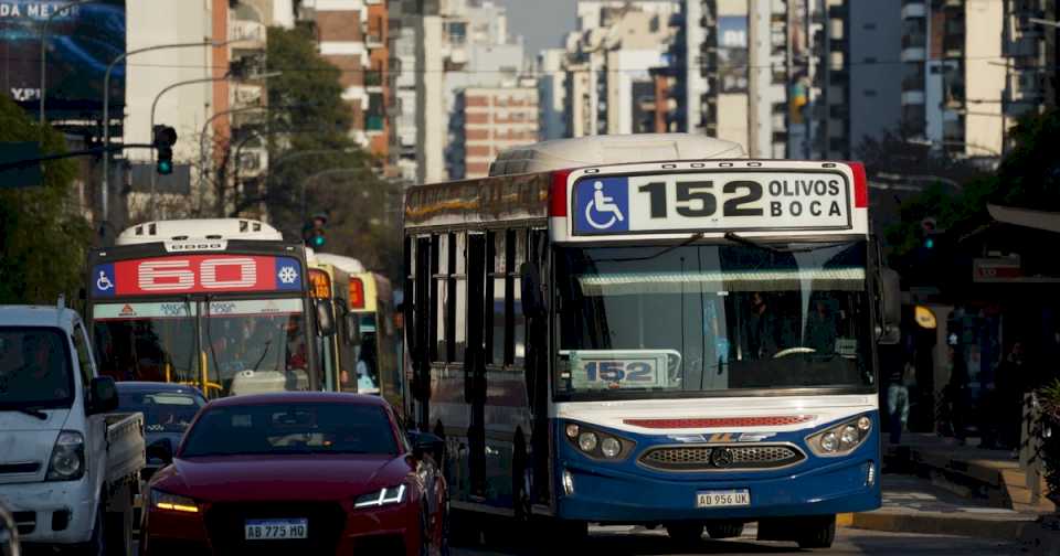 Pelea por plata: cinco claves de la quita de subsidios a los colectivos y el traspaso a la Ciudad