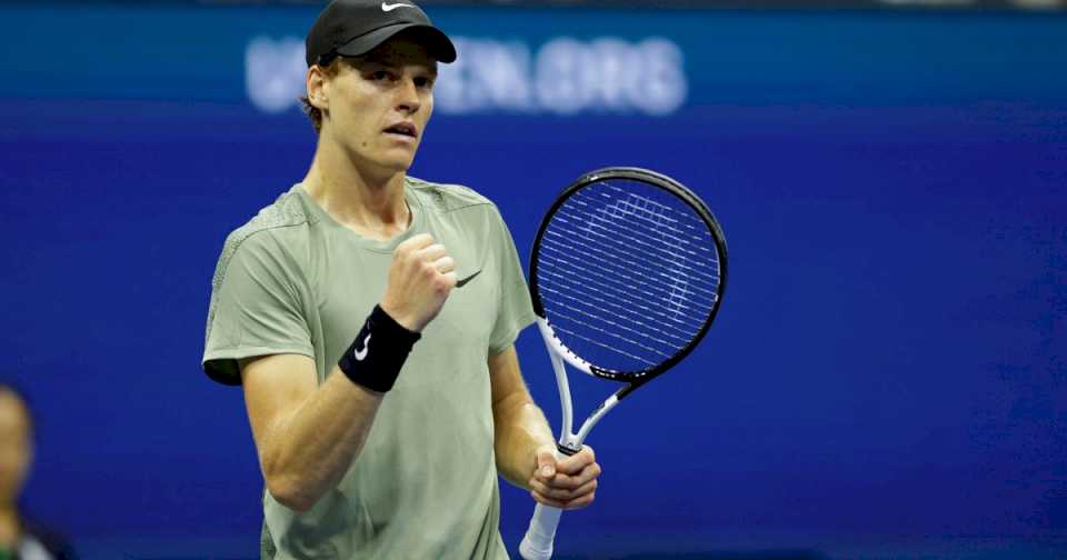 us-open:-jannik-sinner-avanzo-a-cuartos-de-final-y-reeditara-la-final-de-australia-con-daniil-medvedev