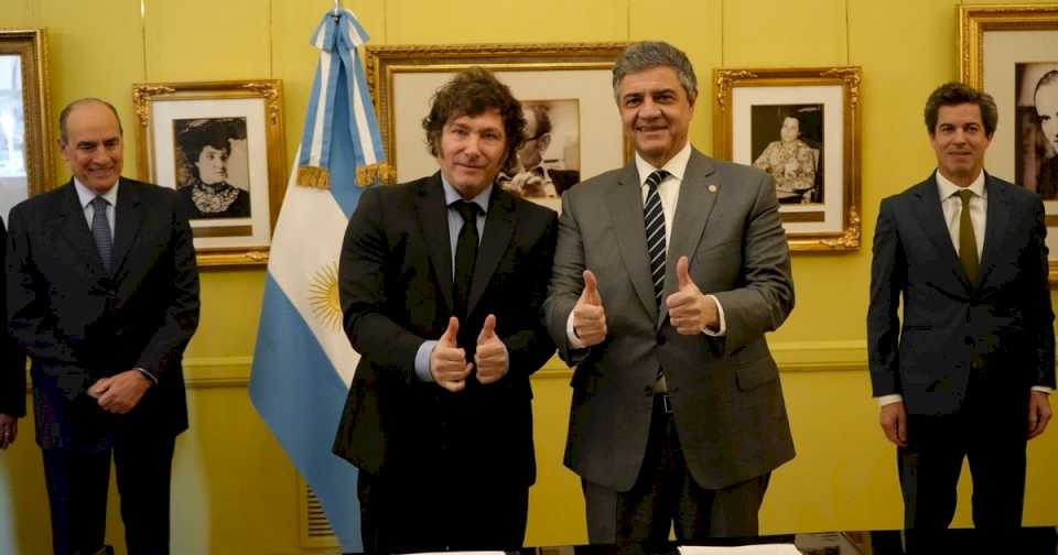 jorge-macri-firmo-acuerdo-por-el-traspaso-de-colectivos-con-milei,-respaldo-el-veto-y-el-rumbo-de-la-gestion:-«no-quiero-que-se-vuelva-atras,-el-pais-no-quiere»