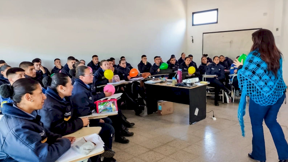 120 Cadetes reciben capacitación en cuidado emocional