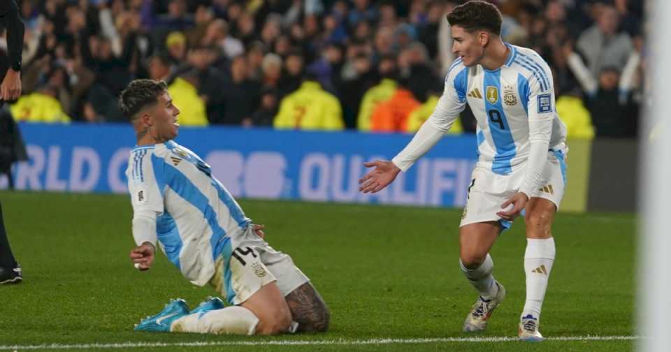 Las claves de la goleada de Argentina vs Chile: el factor clave que mejora sin Messi, la conexión entre Julián y Lautaro y una circulación a puro vértigo