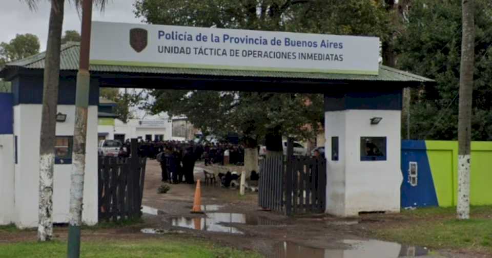 Un instructor de la Policía baleó a un cadete por accidente: está grave y en terapia intensiva