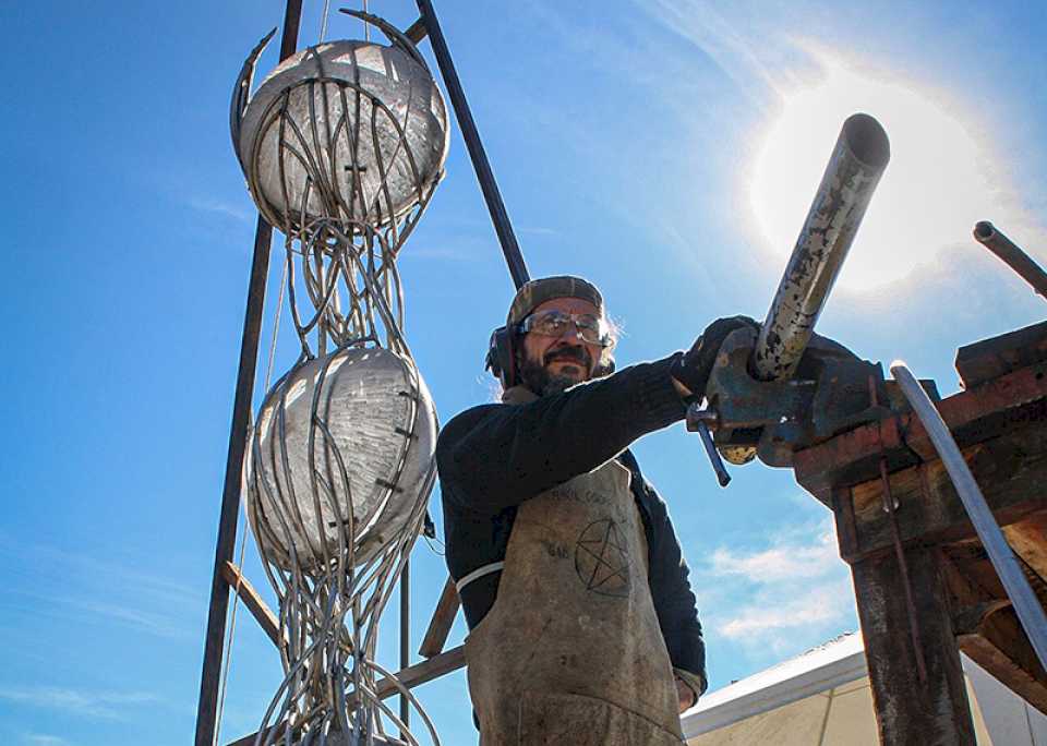 Se inaugura en Resistencia la obra “Invisible” de Raúl Collemi 