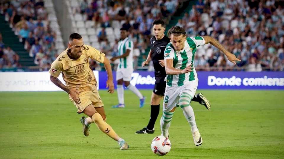 Córdoba CF-Málaga CF | Las imágenes del partido de la Liga Hypermotion