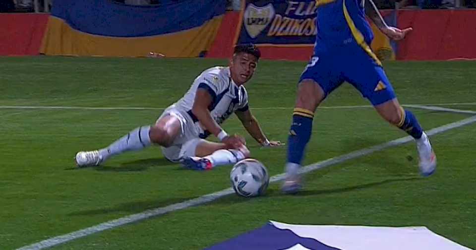 Copa Argentina: el polémico gol de Boca contra Talleres, sin VAR y con el árbitro Andrés Merlos en la mira