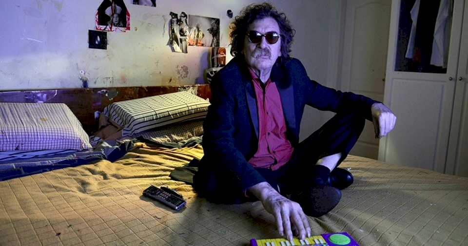 a-tres-dias-de-la-edicion-de-la-logica-del-escorpion:-charly-garcia,-o-el-regreso-del-maestro