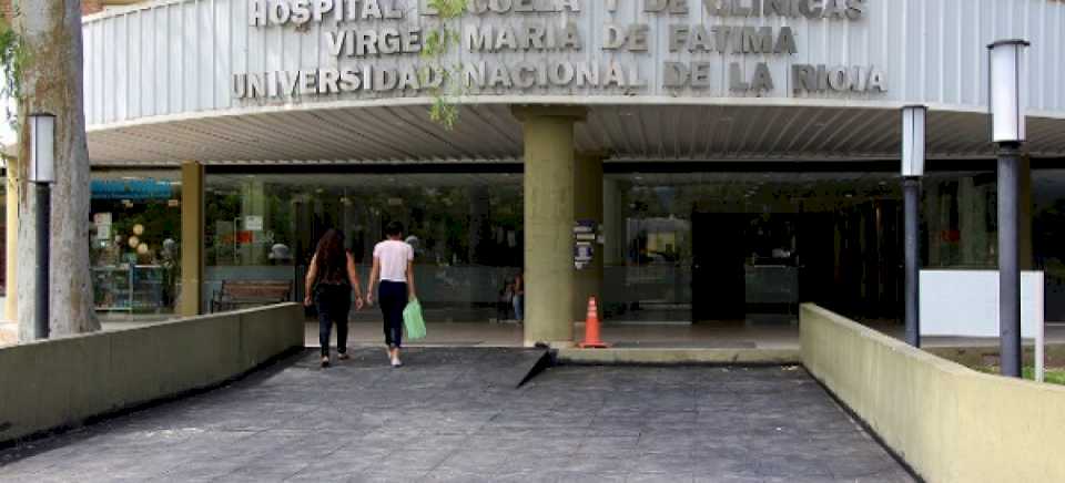 HOSPITAL DE CLÍNICAS. LA UNLAR DEBERÁ REINTEGRAR A 76 TRABAJADORES