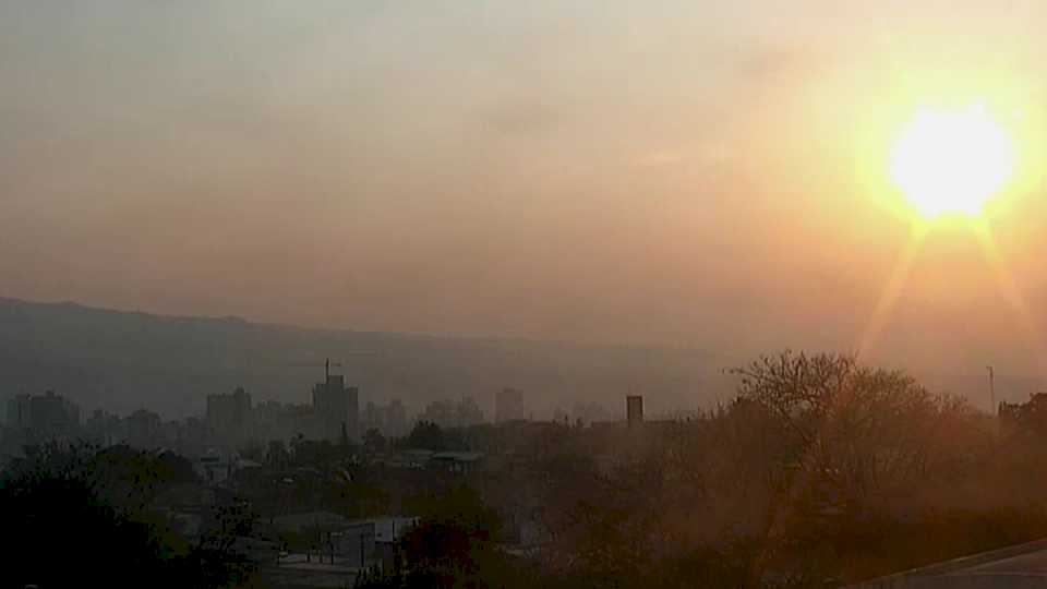 alerta-violeta-en-jujuy:-¿por-que-hay-tanto-humo?