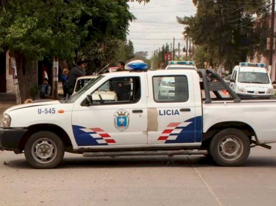 tragedia:-un-adolescente-de-17-anos-corria-«picadas»-en-una-moto,-sufrio-un-grave-golpe-y-murio