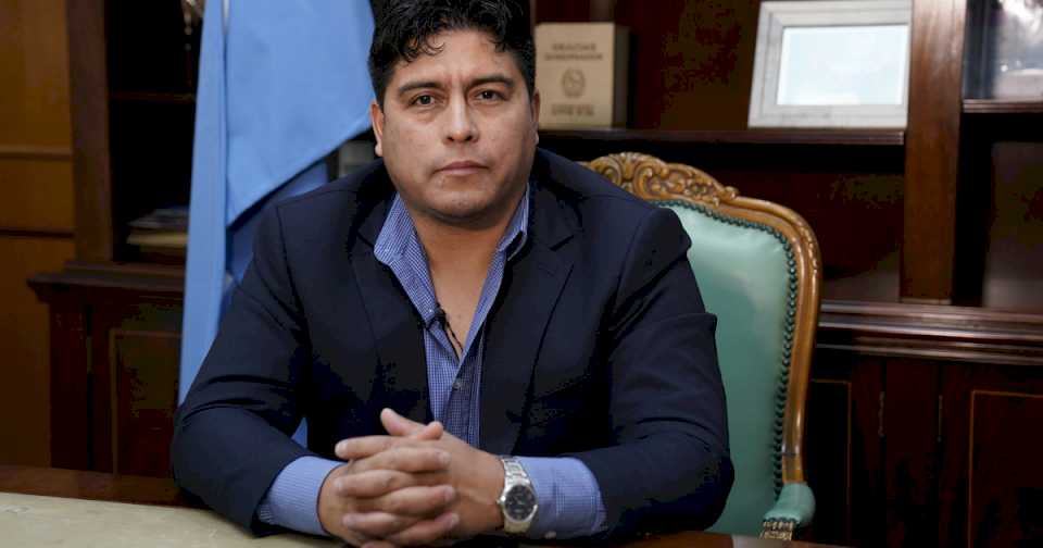 escandalo-por-un-pedido-de-coimas-en-ycrt:-el-gobernador-de-santa-cruz-reclamo-a-la-justicia-que-inicie-una-urgente-investigacion