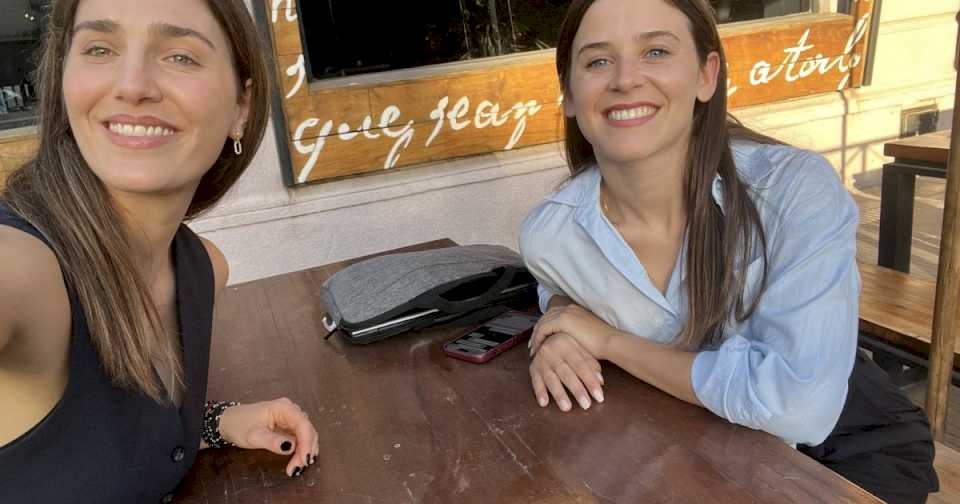 Dos amigas se aliaron contra la crisis y crearon una innovadora app para comprar comida más barata